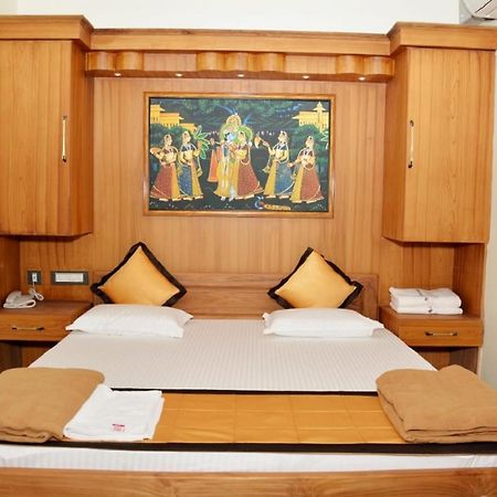 Anandha Grand Lodge Тиручендур Экстерьер фото