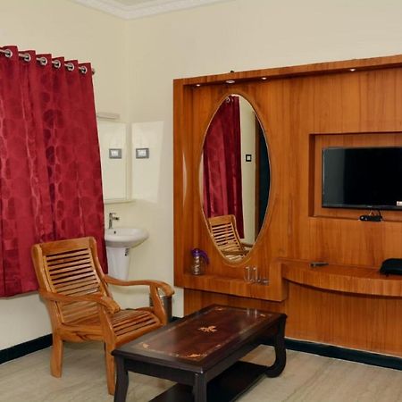Anandha Grand Lodge Тиручендур Экстерьер фото