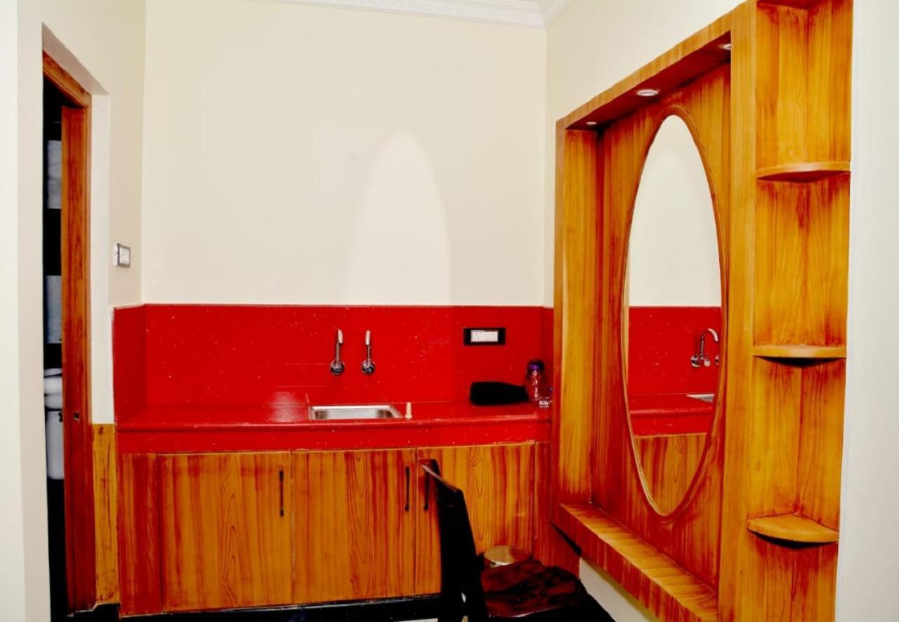 Anandha Grand Lodge Тиручендур Экстерьер фото